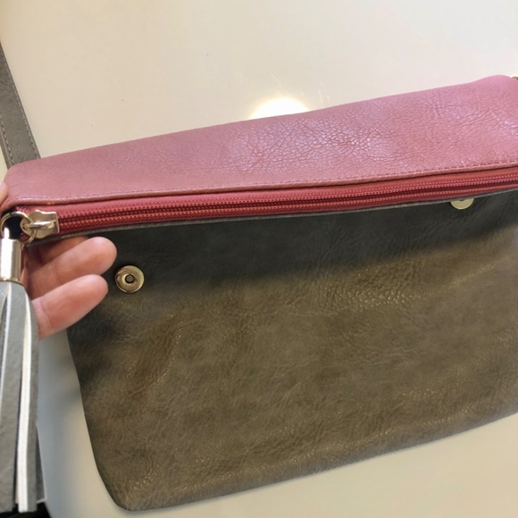 JEANE & JAX Luxury Vegan Leather Crossbody or Clutch - Picture 8 of 15